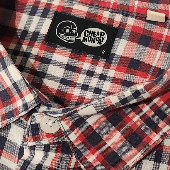 CHEAP MONDAY Mens SMALL Button Down Shirt * Red Plaid - Picture 2 of 3